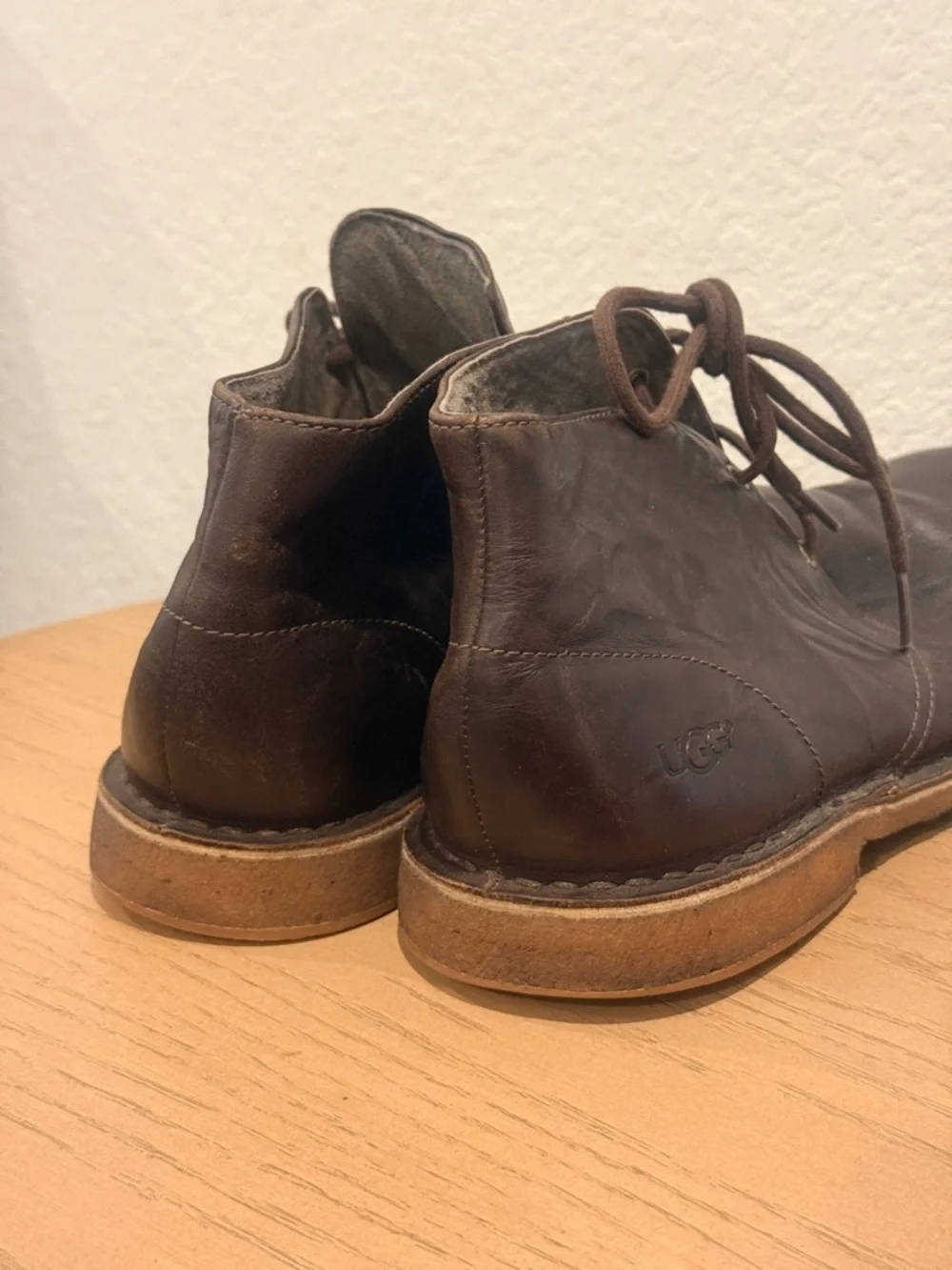 UGG Men’s Brown Leather Chukka Boots